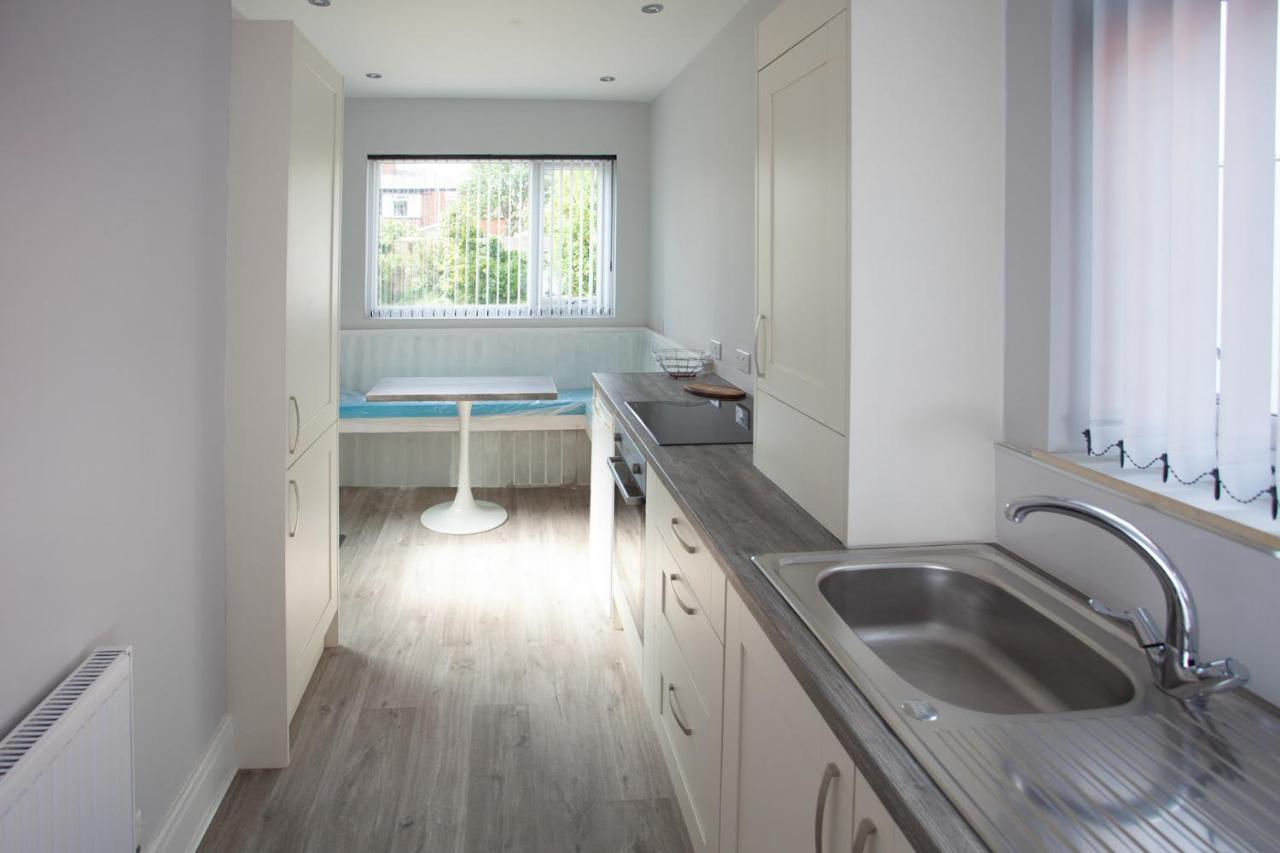 Quiet Residence Close To M6 Preston Samlesbury Buitenkant foto