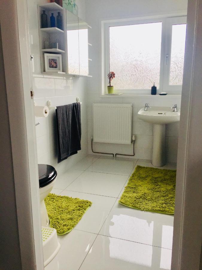 Quiet Residence Close To M6 Preston Samlesbury Buitenkant foto