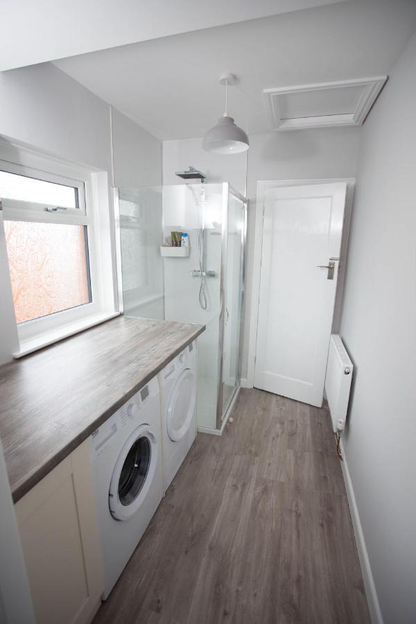 Quiet Residence Close To M6 Preston Samlesbury Buitenkant foto
